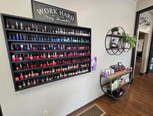 223 W Main Street, Pipestone, MN 56164