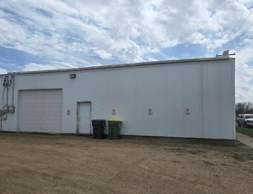 223 W Main Street, Pipestone, MN 56164