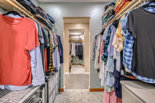 Talk about another big plus in this home, how about having 2 walk in closets in the primary bedroom, his & her's!!!