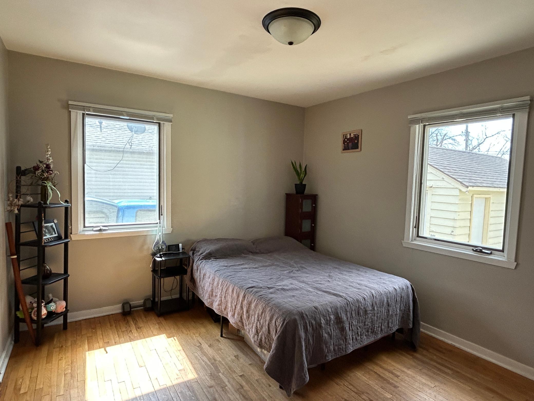 Bedroom 1.JPG