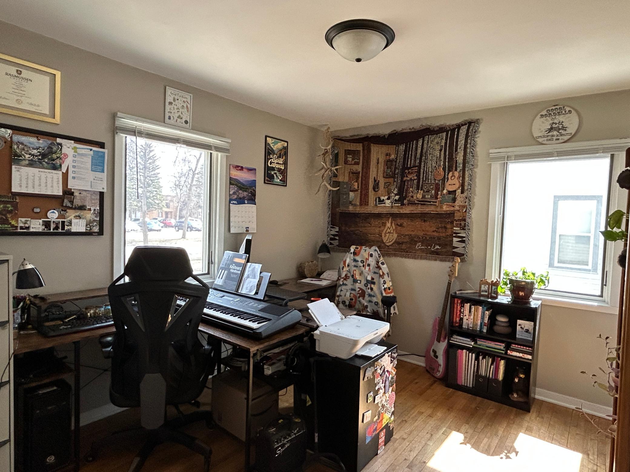 Bedroom 2.JPG