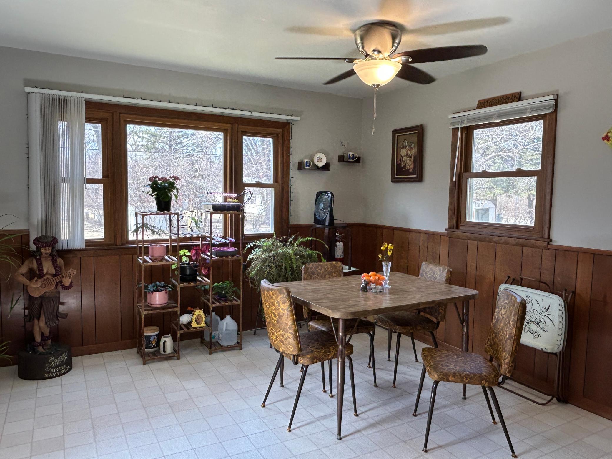Dining Room.JPG