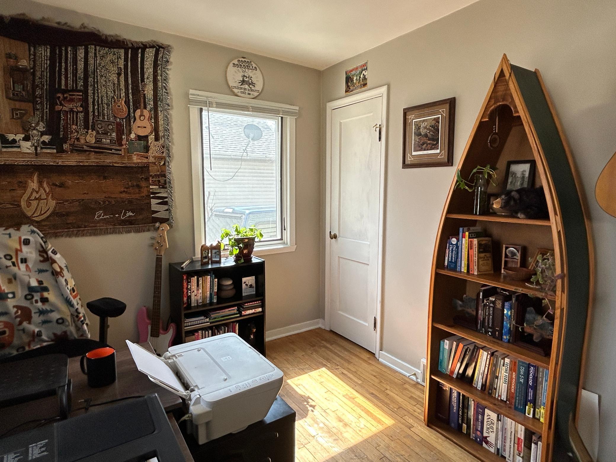 Bedroom 2.JPG