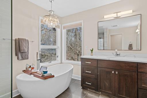 Ensuite Soaking Tub & 1 of Two vanities