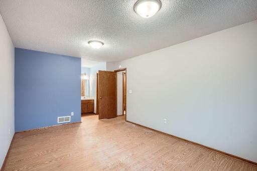 8414 Yates Avenue N, Minneapolis, MN 55443
