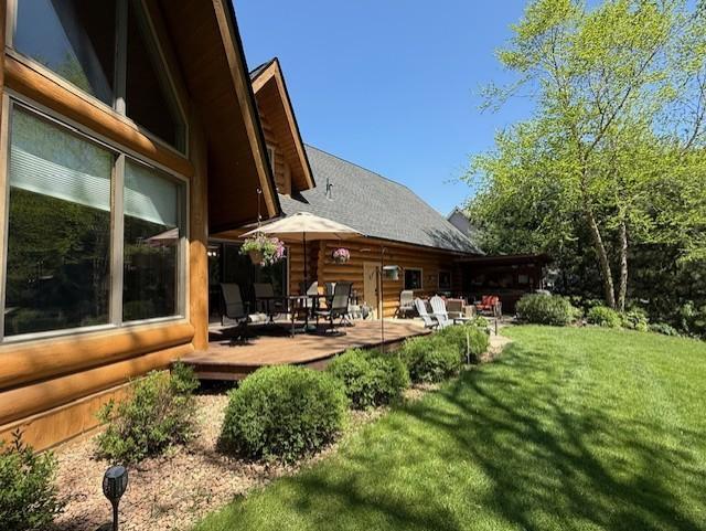 The back deck and patio areas are made for entertaining