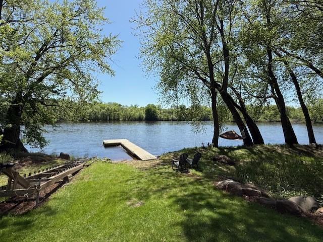 Property has 181' of river frontage. The floating dock is included.