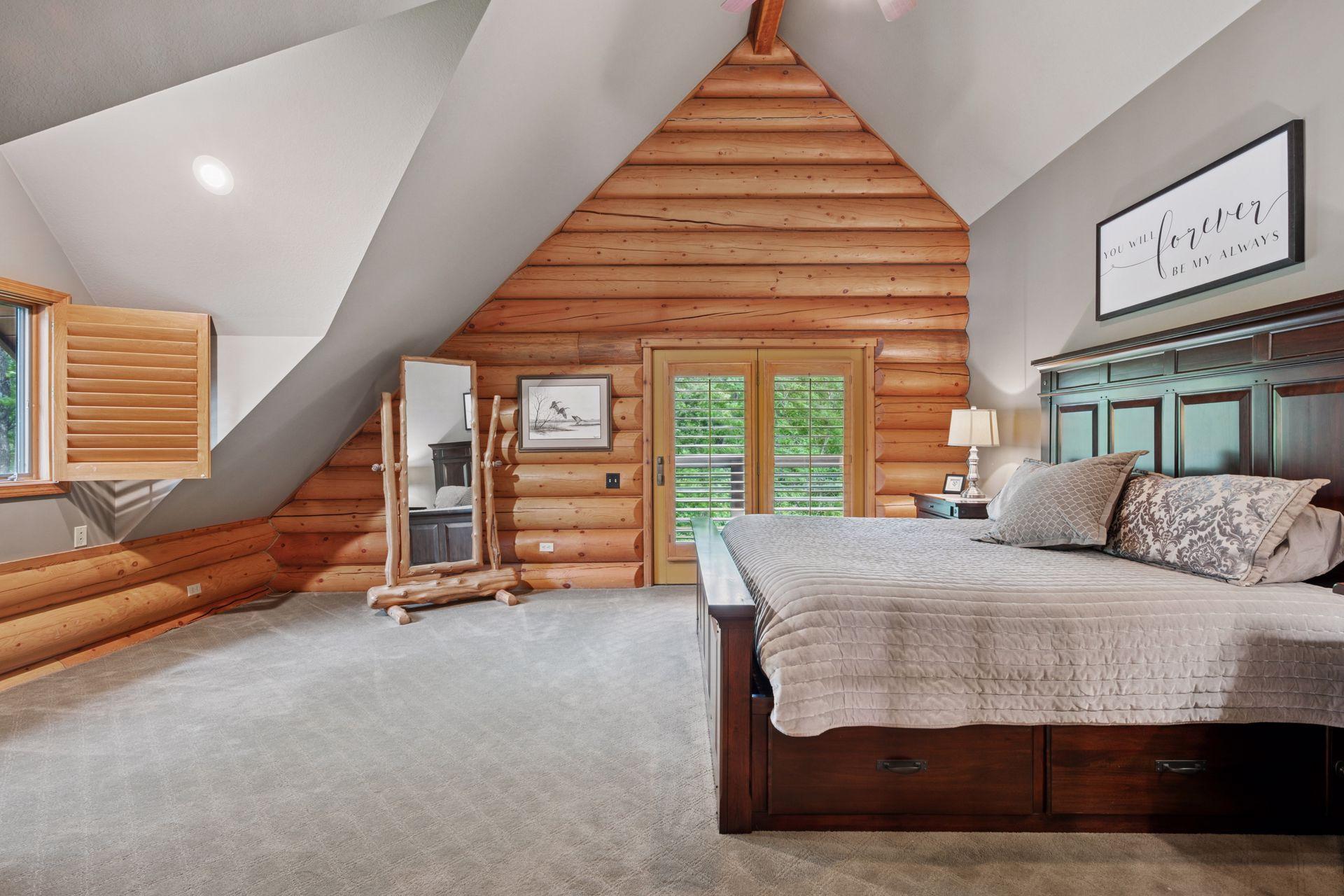 Another view of the primary bedroom