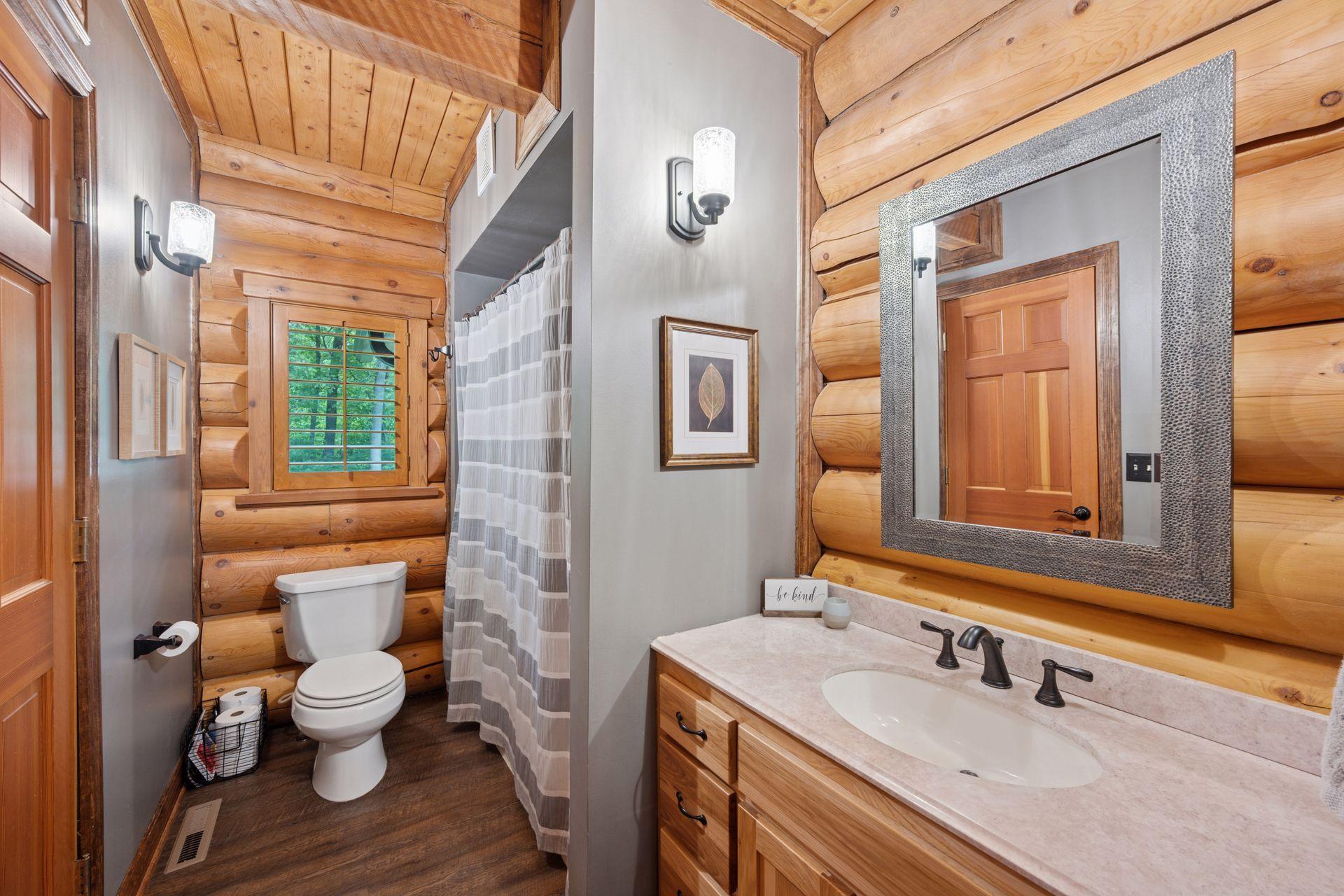 Main floor full bath.