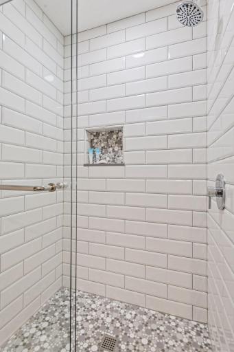 15610 17th Place N, Minneapolis, MN 55447