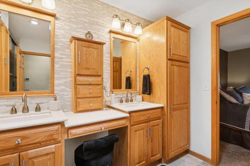 10176 Pleasure Creek Parkway W, Minneapolis, MN 55434