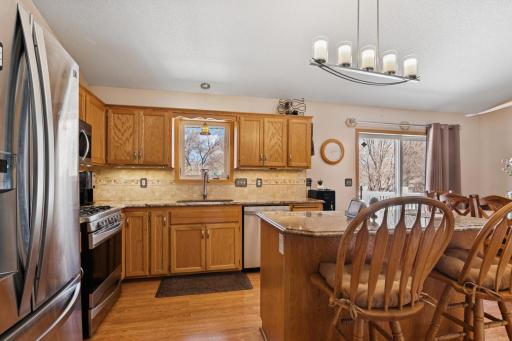 10176 Pleasure Creek Parkway W, Minneapolis, MN 55434