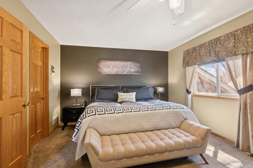 10176 Pleasure Creek Parkway W, Minneapolis, MN 55434