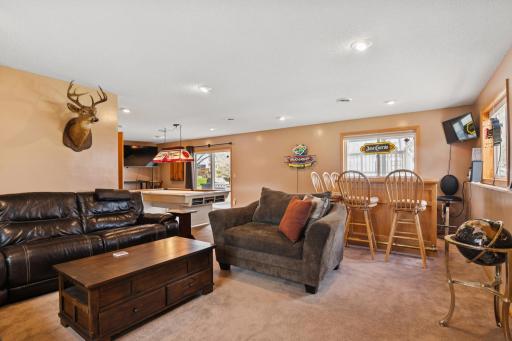 10176 Pleasure Creek Parkway W, Minneapolis, MN 55434