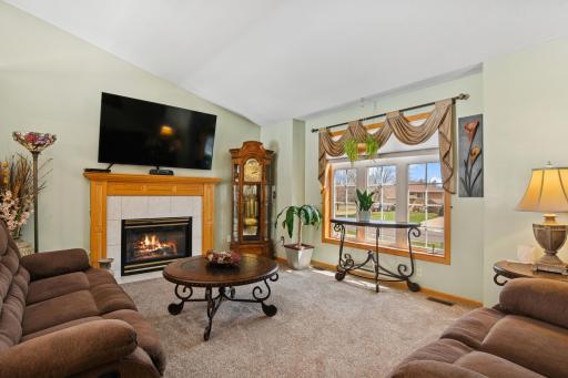 10176 Pleasure Creek Parkway W, Minneapolis, MN 55434