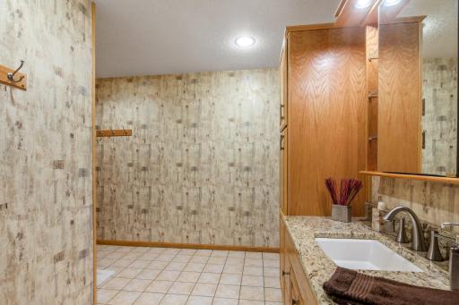 10176 Pleasure Creek Parkway W, Minneapolis, MN 55434