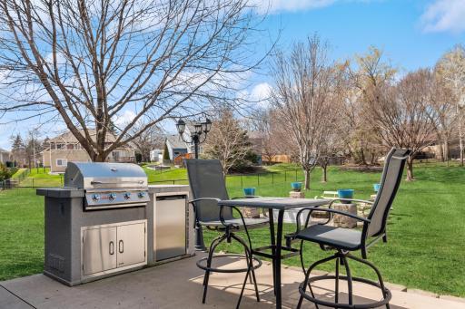 10176 Pleasure Creek Parkway W, Minneapolis, MN 55434