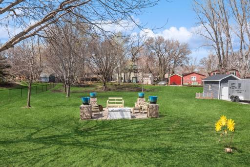 10176 Pleasure Creek Parkway W, Minneapolis, MN 55434