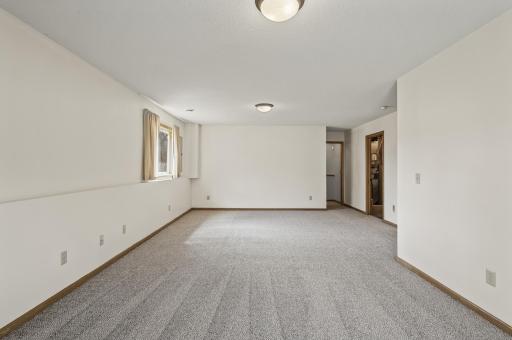 11095 187th Avenue NW, Elk River, MN 55330