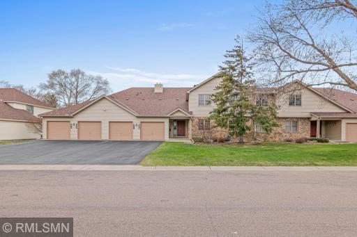 4273 Oakmede Lane, White Bear Lake, MN 55110