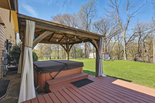 30 Willow Woods Drive, Excelsior, MN 55331