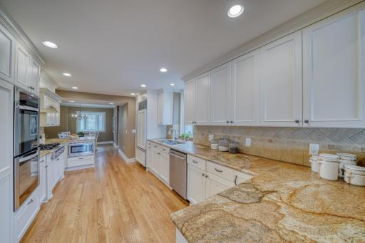 2765 Casco Point Rd 014.jpg