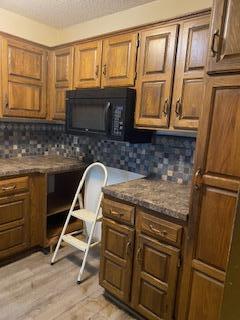 7707 York Lane N, Minneapolis, MN 55443