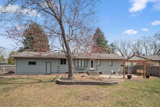 6041 Rhode Island Avenue N, Minneapolis, MN 55428