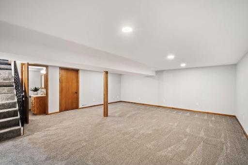 6041 Rhode Island Avenue N, Minneapolis, MN 55428