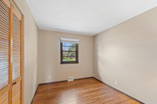 6041 Rhode Island Avenue N, Minneapolis, MN 55428