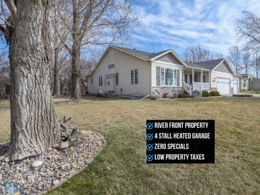 1311 Cossette Drive S, Fargo, ND 58104