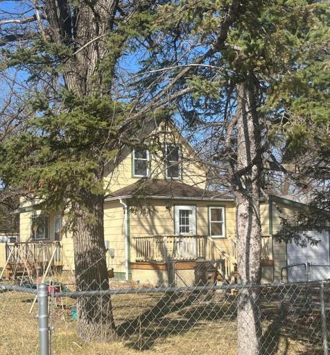 101 2nd Street N, Karlstad, MN 56732