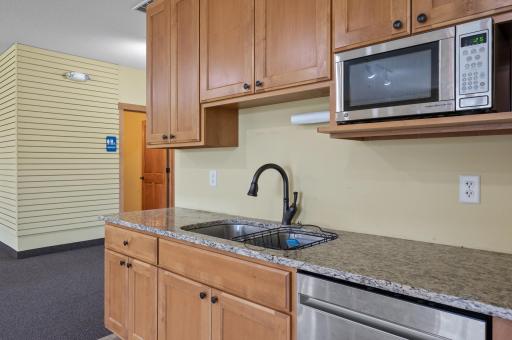 18200 45th Avenue N, 3, Plymouth, MN 55446