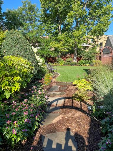 2778 Dean Parkway, Minneapolis, MN 55416