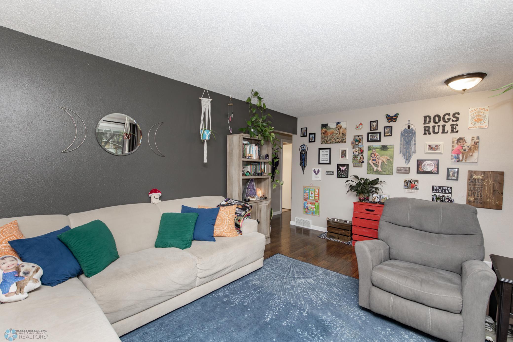 Living Room - Main