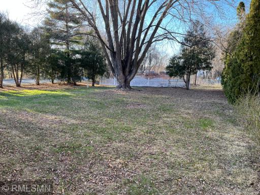 Yard toward the lake