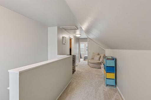 4912 W Upland Crest, Minneapolis, MN 55421