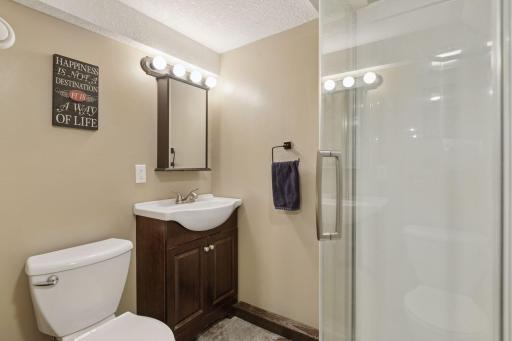 4912 W Upland Crest, Minneapolis, MN 55421