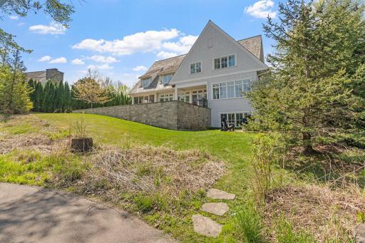 16-web-or-mls-1615 Locust Hls Trl-16.jpg