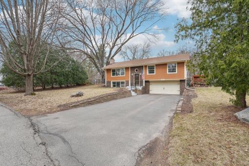 16210 Woodland Lane, Minnetonka, MN 55345