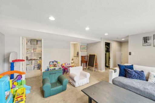 16210 Woodland Lane, Minnetonka, MN 55345