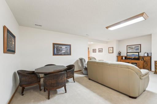 14603 Beverley Lane, Savage, MN 55378