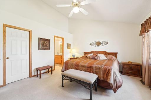 14603 Beverley Lane, Savage, MN 55378