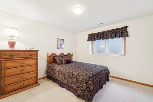 14603 Beverley Lane, Savage, MN 55378