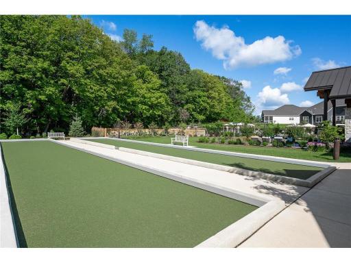 270 Robin Avenue, Chaska, MN 55318