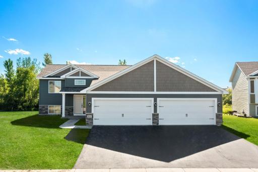 1614 10th Street NE, Buffalo, MN 55313