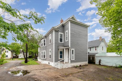 2807 17th Avenue S, Minneapolis, MN 55407
