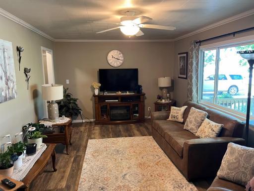 220 Minnesota Avenue NE, Warroad, MN 56763