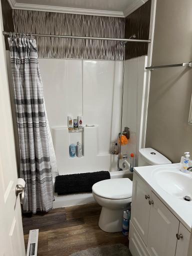 220 Minnesota Avenue NE, Warroad, MN 56763
