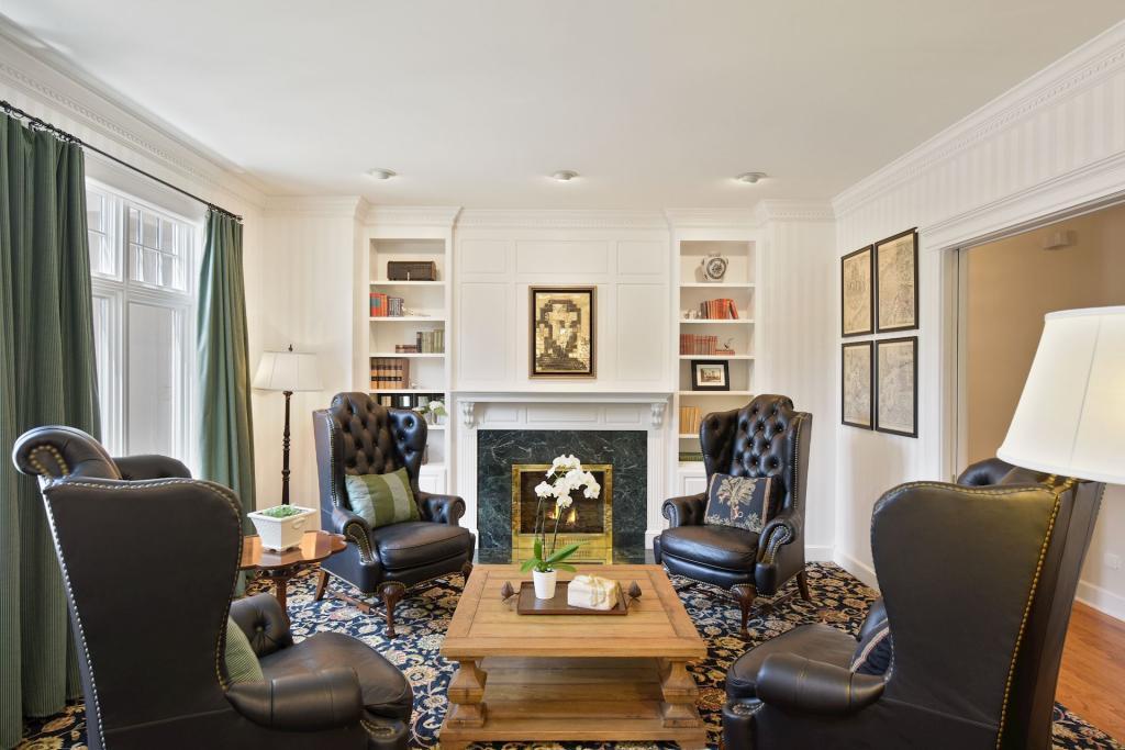 Formal sitting room just off the foyer